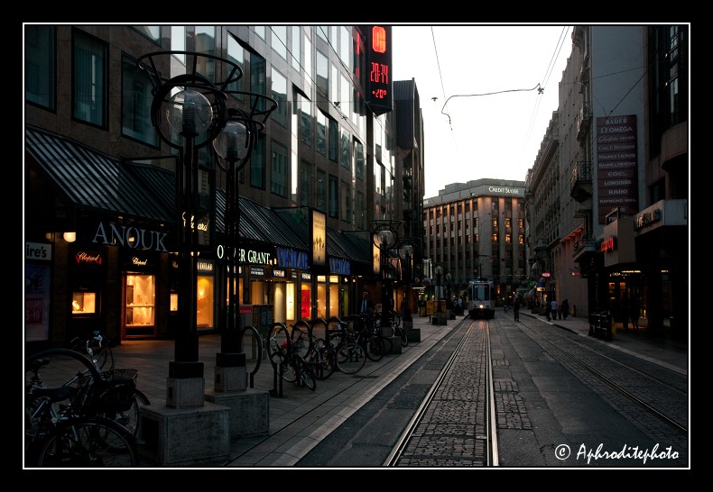 117 Les rues basses au crépuscule